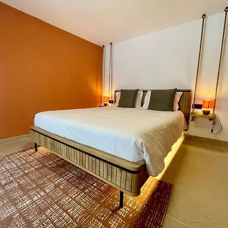Jardim - Adults-only With A Freestanding Bathtub And Garden View Apartment *